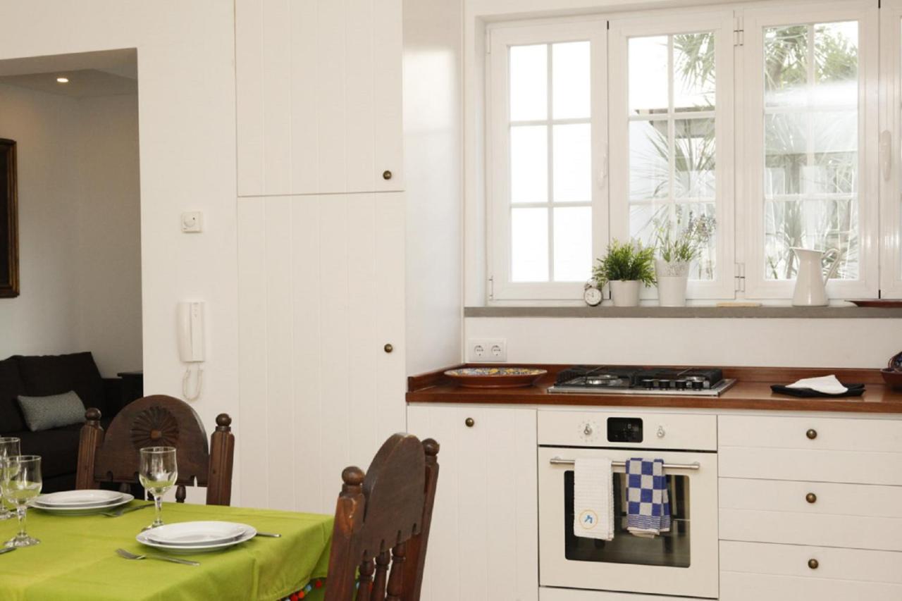 Cushy Apartment With Garden In Εστορίλ Εξωτερικό φωτογραφία
