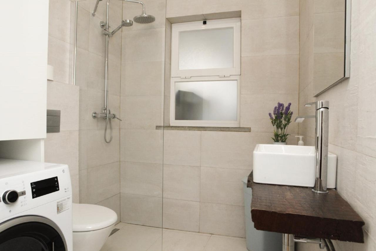 Cushy Apartment With Garden In Εστορίλ Εξωτερικό φωτογραφία