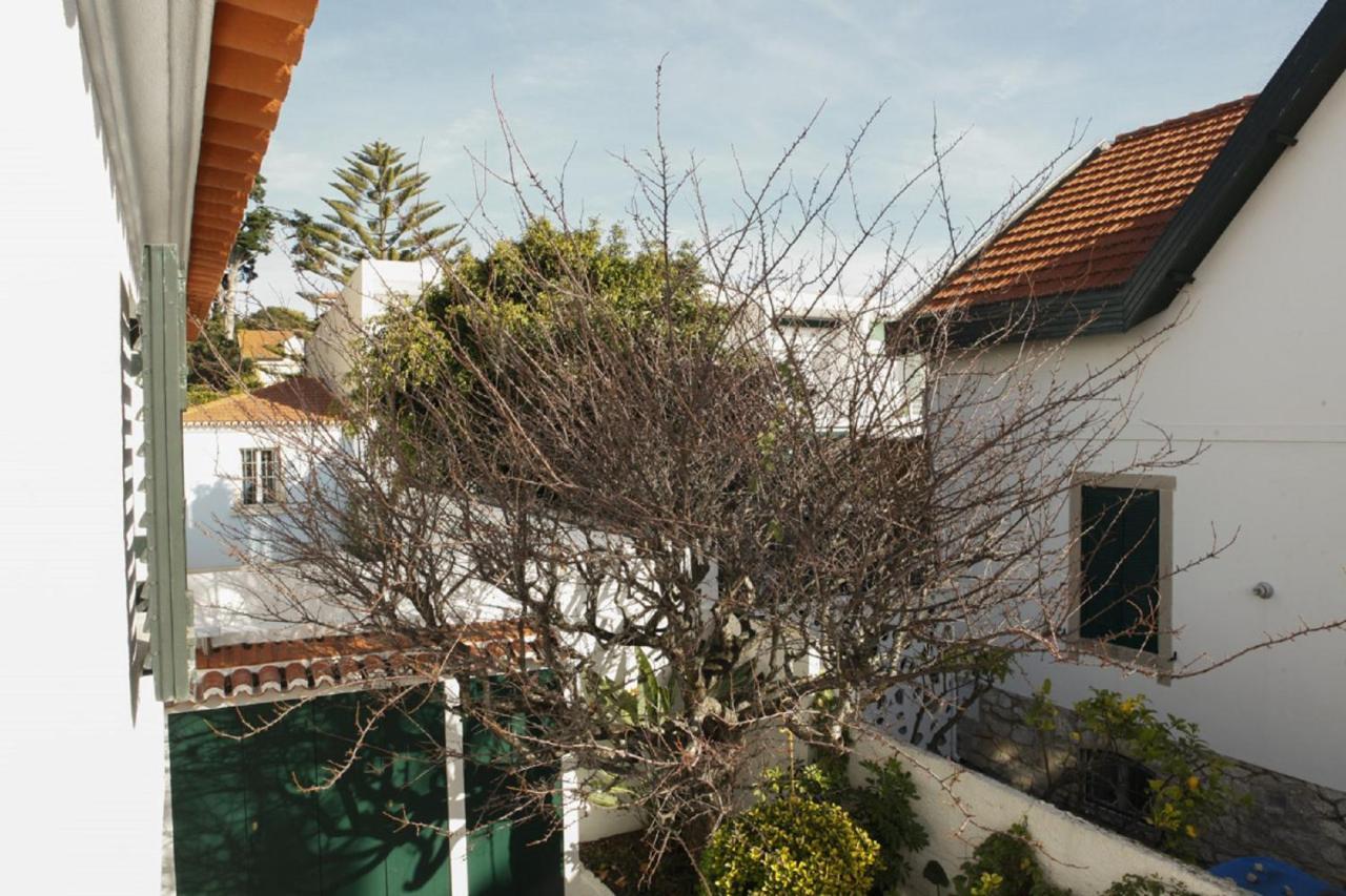 Cushy Apartment With Garden In Εστορίλ Εξωτερικό φωτογραφία